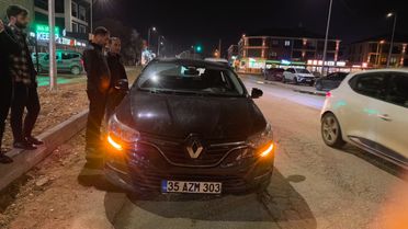 Bursa'da Yorgun Mermi Otomobile Isabet Etti