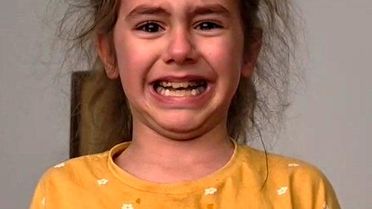 Küçük Kızın İstiklal Marşı Duygusu