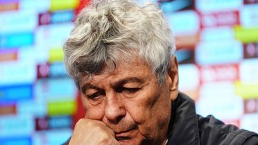 Tedavisi hastanede süren Lucescu'dan kötü haber
