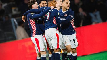 PSV, Hollanda Ligi'nde üst üste 3. kez şampiyon