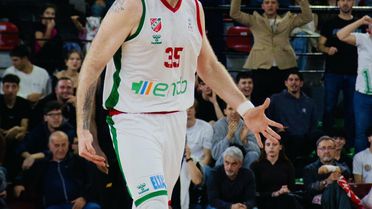 Karşıyaka Beşiktaş'a Konuk Oluyor