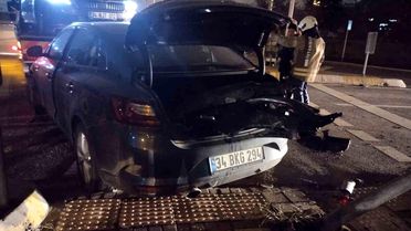 Kartal'da Trafik Kazası: 2 Yaralı