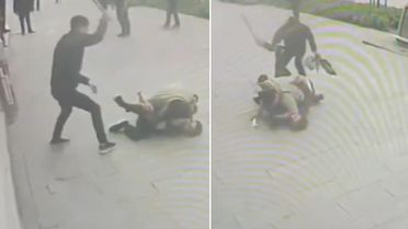 Annesini darp eden şahıs, iki kardeşi tarafından sopayla dövüldü