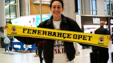 Breanna Stewart Fenerbahçe için yeniden İstanbul'da