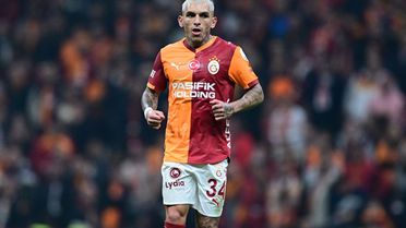 Devrim Özkan'la barıştı mı? Torreira'dan kafa karıştıran hareket