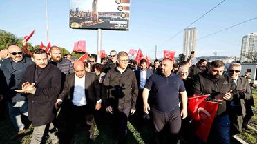 İzmir Büyükşehir Belediye Başkanı Tugay, Meslek Fabrikası binasının tahliyesine tepki gösterdi