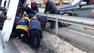 Gümüşhane'de Tır Kazası: Sürücü Yaralandı