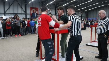 2026 Türkiye Bilek Güreşi Şampiyonası Yalova'da Başladı