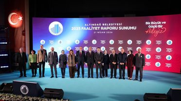 AK Parti Genel Başkan Yardımcısı Demir, Altındağ Belediyesinin faaliyet raporu programına katıldı