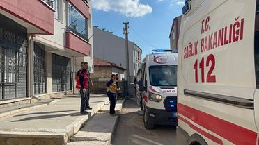 Aksaray'da Otomobil ile Otobüs Çarpıştı