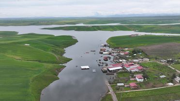Diyarbakır'da Ambar Barajı Su Altında Kalan Yapılar