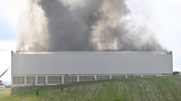 Yenimahalle'de Mobilya Deposunda Yangın