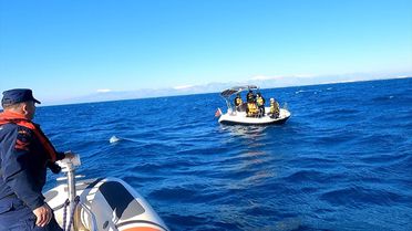 Aksu Açıklarında 5 Kişi Kurtarıldı