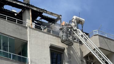 Muratpaşa'da Teras Katında Yangın