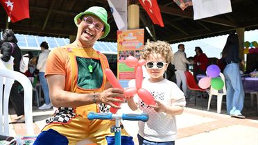 23 Nisan Çocuk ve Uçurtma Festivali Antalya'da