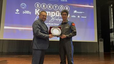 Astronot Atasever, Öğrencilerle Uzay Deneyimlerini Paylaştı