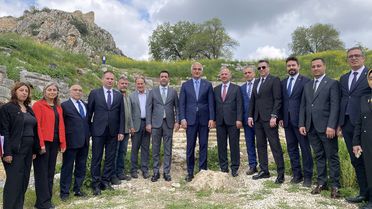 Bakan Ersoy Kastabala Antik Kenti'ni Ziyaret Etti