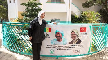 Bakan Göktaş, Senegal'de Türkiye'nin destekleriyle faaliyet gösteren sosyal hizmet merkezlerini ziyaret etti Açıklaması