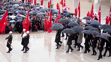 Bakan Tekin Anıtkabir'i Ziyaret Etti