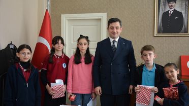 Öğrenci, Başkanlık Makamını Devraldı