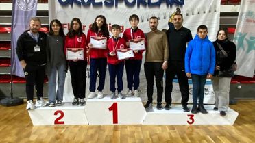 Başçiftlik Ortaokulu Curling Turnuvasında Başarı Elde Etti