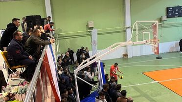 Voleybol Turnuvasında Finale İki Takım Kaldı