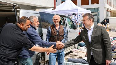 Vali Sözer Gölpazarı Semt Pazarını Ziyaret Etti