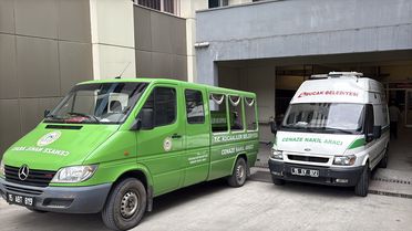 Bucak'ta Minibüs Tır Çarpıştı: 7 Ölü