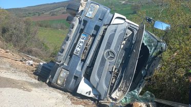 İnegöl'de Beton Mikseri Devrildi: 1 Yaralı