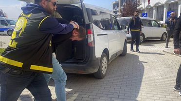 Gemlik'te Kadın Cinayeti: Kızı Serbest, Erkek Arkadaşı Tutuklandı