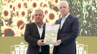 Çatalca'da 'Çeltik-Ayçiçeği-Silajlık Mısır Tohum Temini Töreni' yapıldı