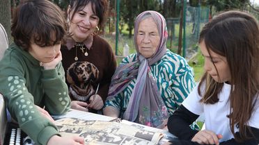 81 Yaşındaki Mızıkacı Süheyla Şimşek'in Gururlu Hikayesi