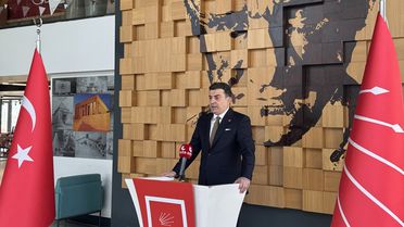 CHP Sözcüsü Emre İstanbul'da basın toplantısı düzenledi