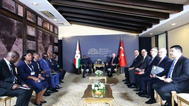 Cumhurbaşkanı Erdoğan, Burundi Cumhurbaşkanı Ndayishimiye ile görüştü