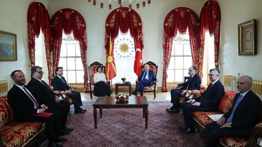 Cumhurbaşkanı Erdoğan, Kuzey Makedonya Cumhurbaşkanı Siljanovska-Davkova ile görüştü