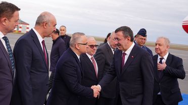 Yılmaz, Kazakistan'da Ekonomik Toplantıya Katıldı