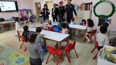 Datça'da Anaokulu Öğrencileri Polisi Ziyaret Etti