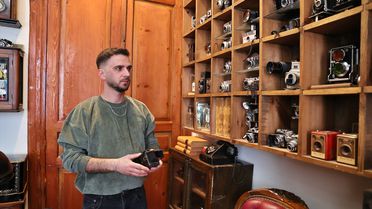 Tarihi Bina ve Fotoğraf Makineleri