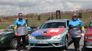 Doğu-Batı Rallisi Ahlat'ta