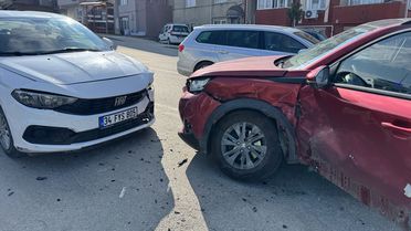Edirne'de Zincirleme Trafik Kazası: 1 Yaralı