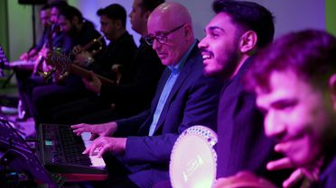 Romanlar Günü'nde Müzik Ziyafeti