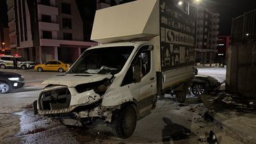 Elazığ'da Trafik Kazası: 5 Yaralı