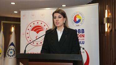 Kadın Girişimcilerden Tarımda Kadın Eli Projesi