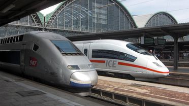 Fransa'da Tren Kazası: 1 Ölü, 27 Yaralı