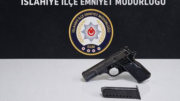 İslahiye'de Ruhsatsız Tabanca Operasyonu