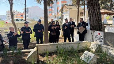 Gerze'de şehit Fethi Kabaş kabri başında anıldı