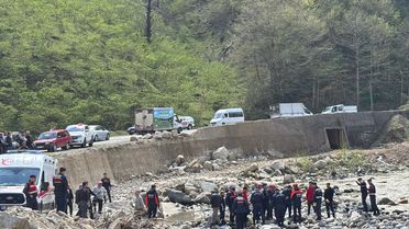 Giresun'da trafik kazasında vefat eden üniversite öğrencisinin cenazesi defnedildi