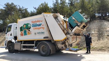 Gülnar'da Çöp Konteynerleri Yenilendi