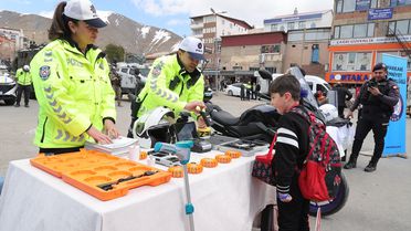 Hakkari'de Polis Haftası Etkinliği