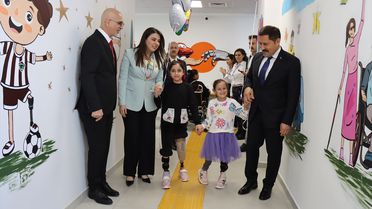 Hatay'da engelli çocuklar, 23 Nisan dolayısıyla çeşitli etkinliklerle bir araya geldi